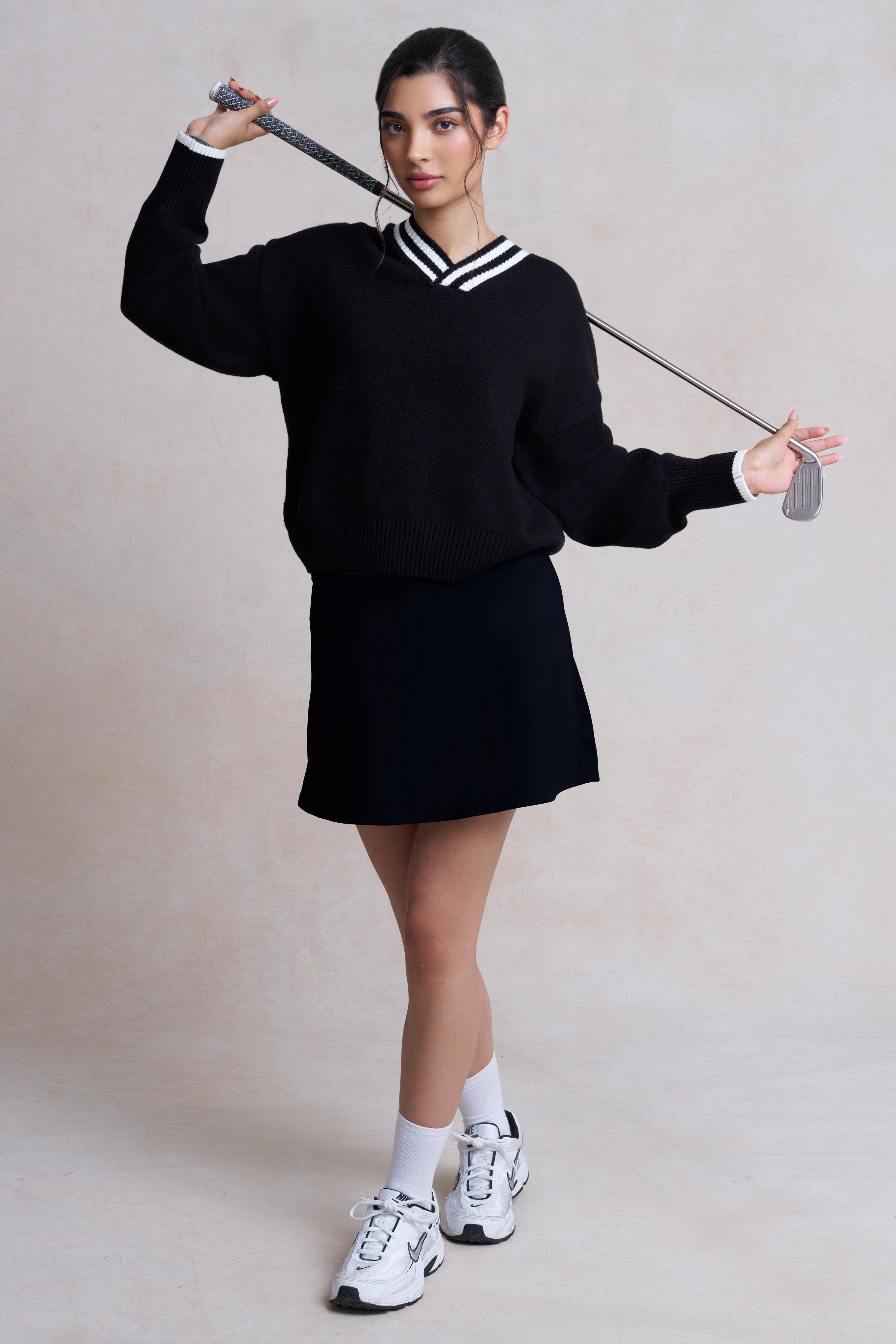 Betty V-neck Jumper