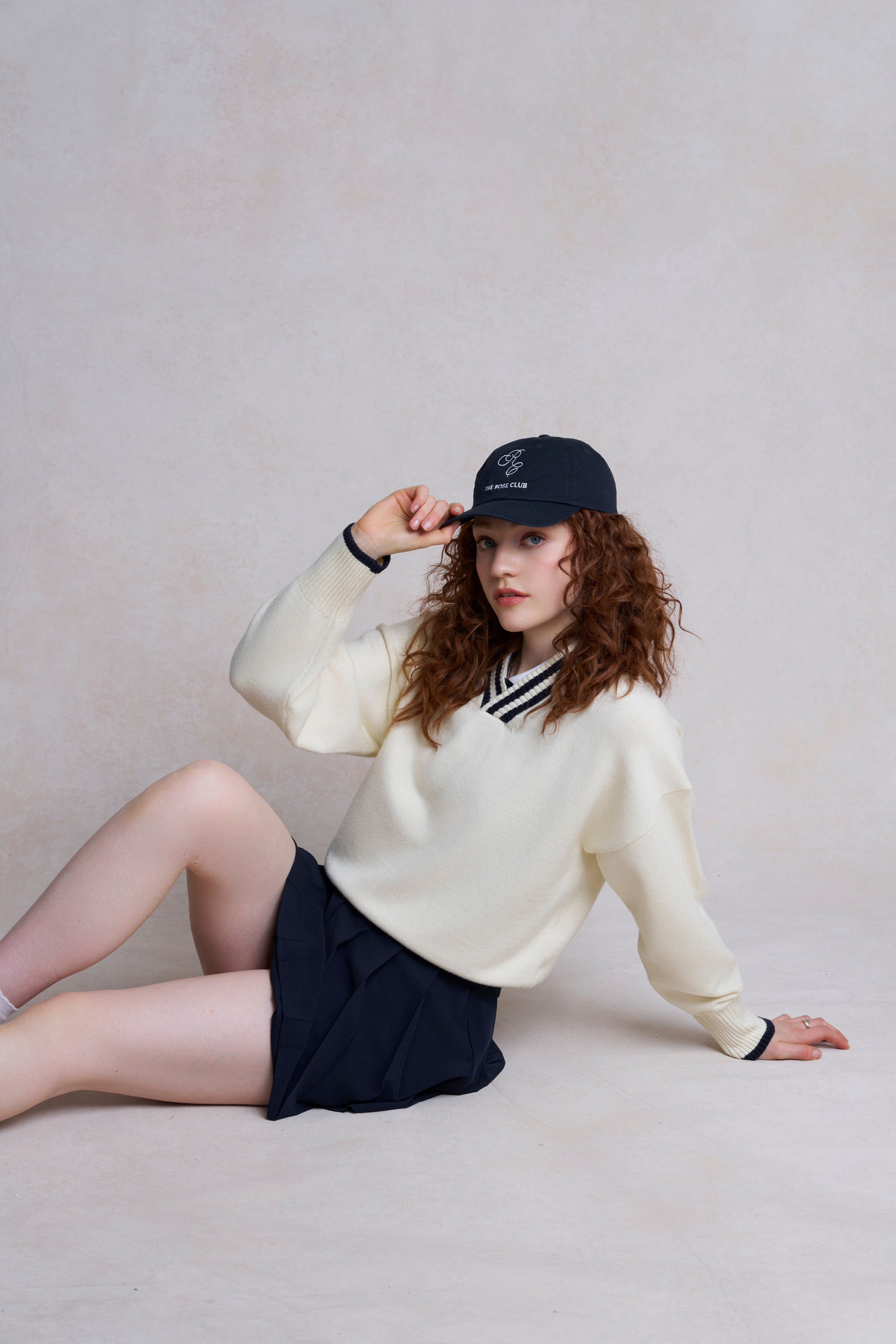 Betty V-neck Jumper