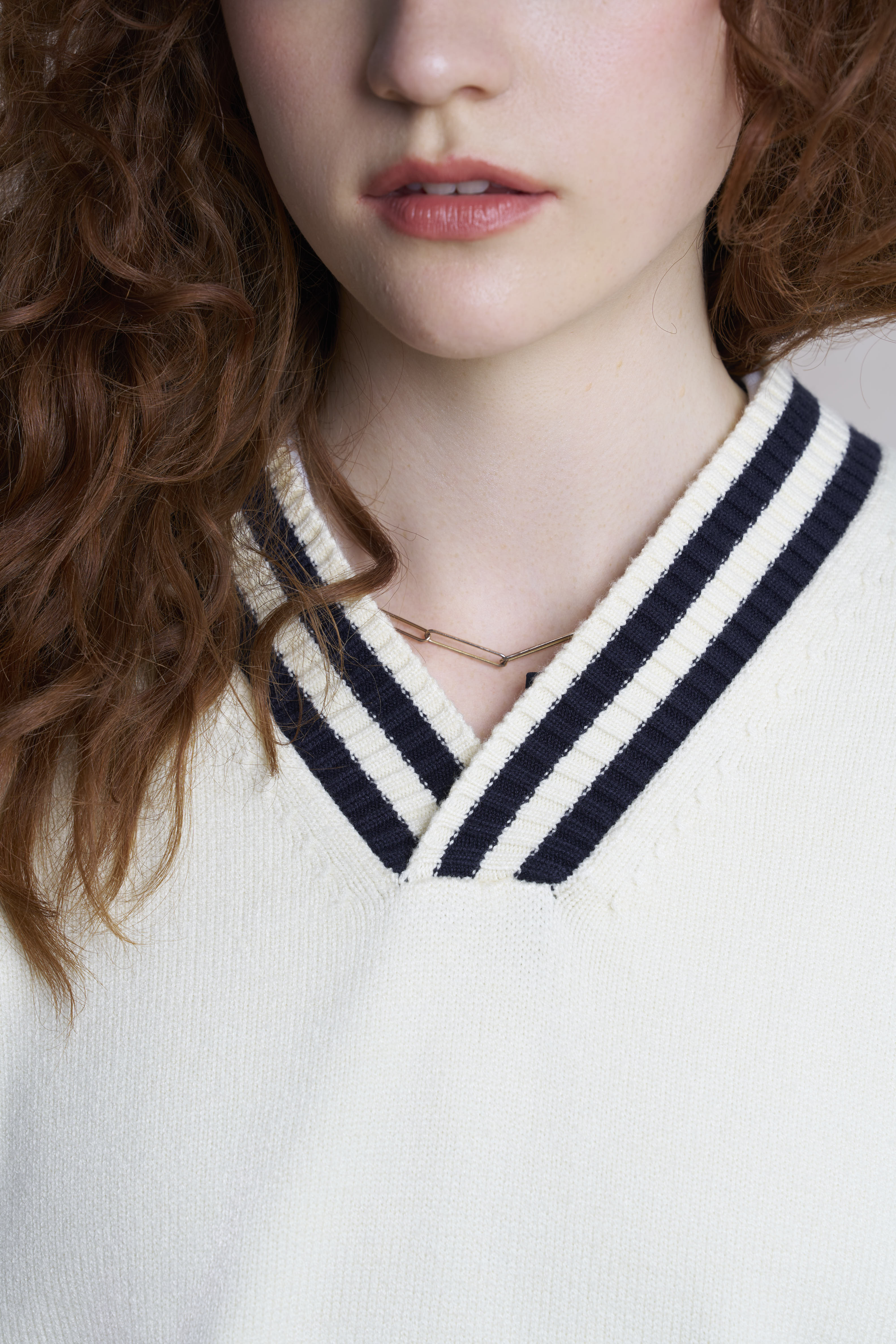 Betty V-neck Jumper