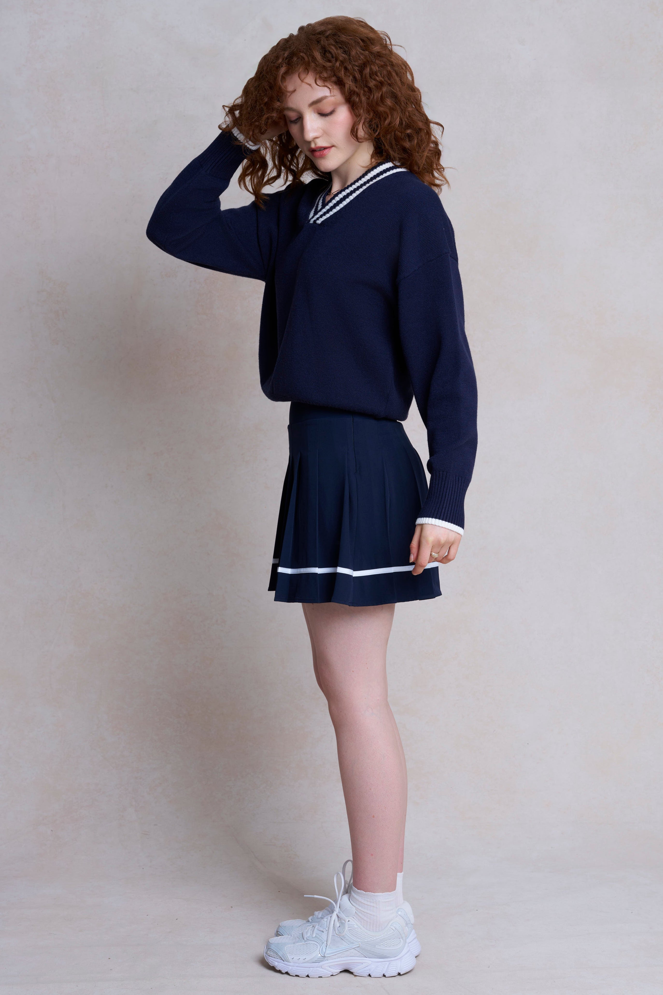 Betty V-neck Jumper