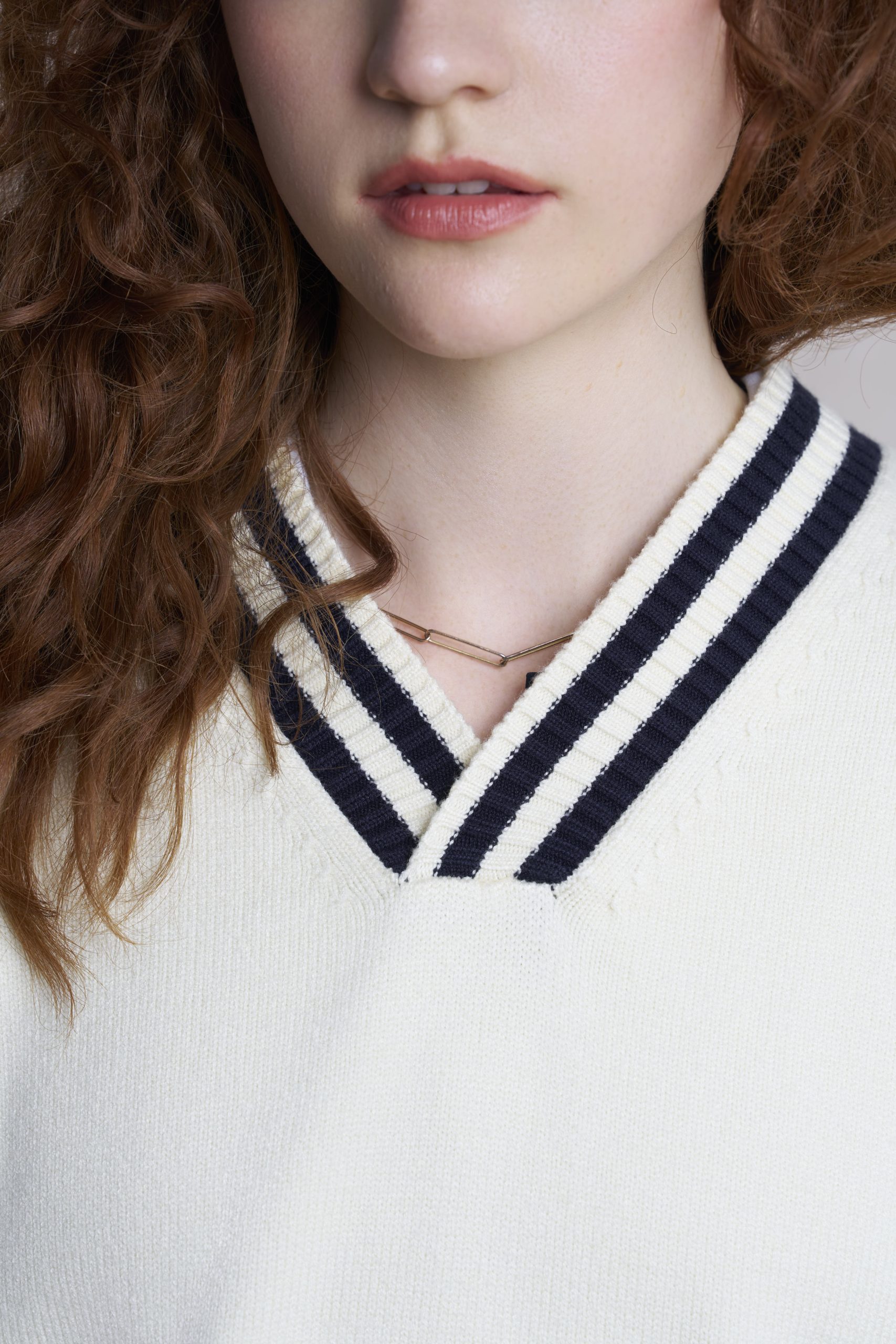 Betty V-neck Jumper